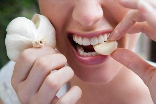 Nuspojave jedenja češnjaka Side Effects of Eating Garlic